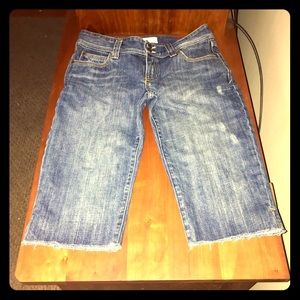 🌻ABERCROMBIE&FITCH🌻distressed denim crop SIZE4